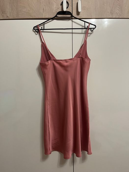 Сатенена рокля тип нощница