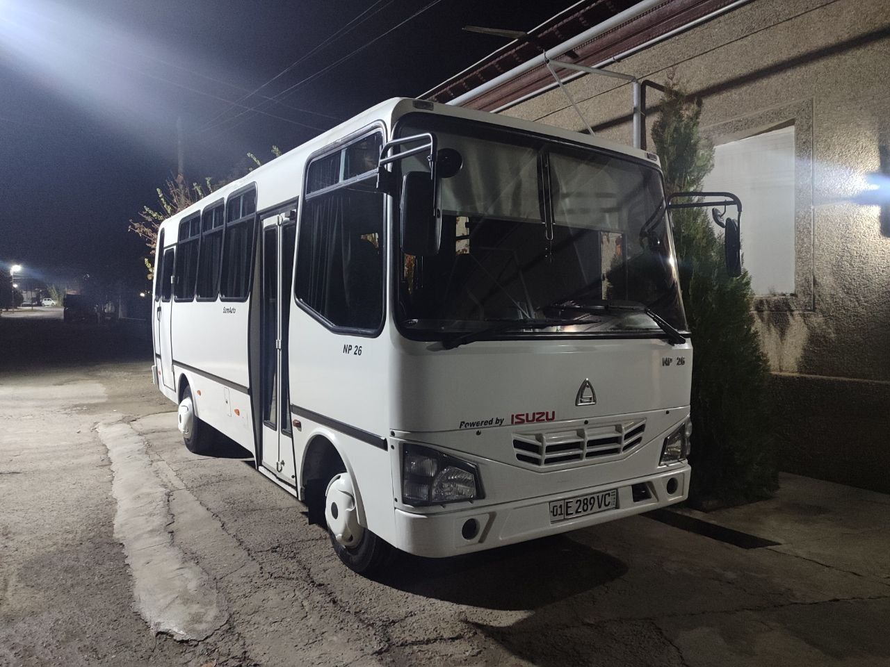 ISUZU avtobus sotiladi 2018