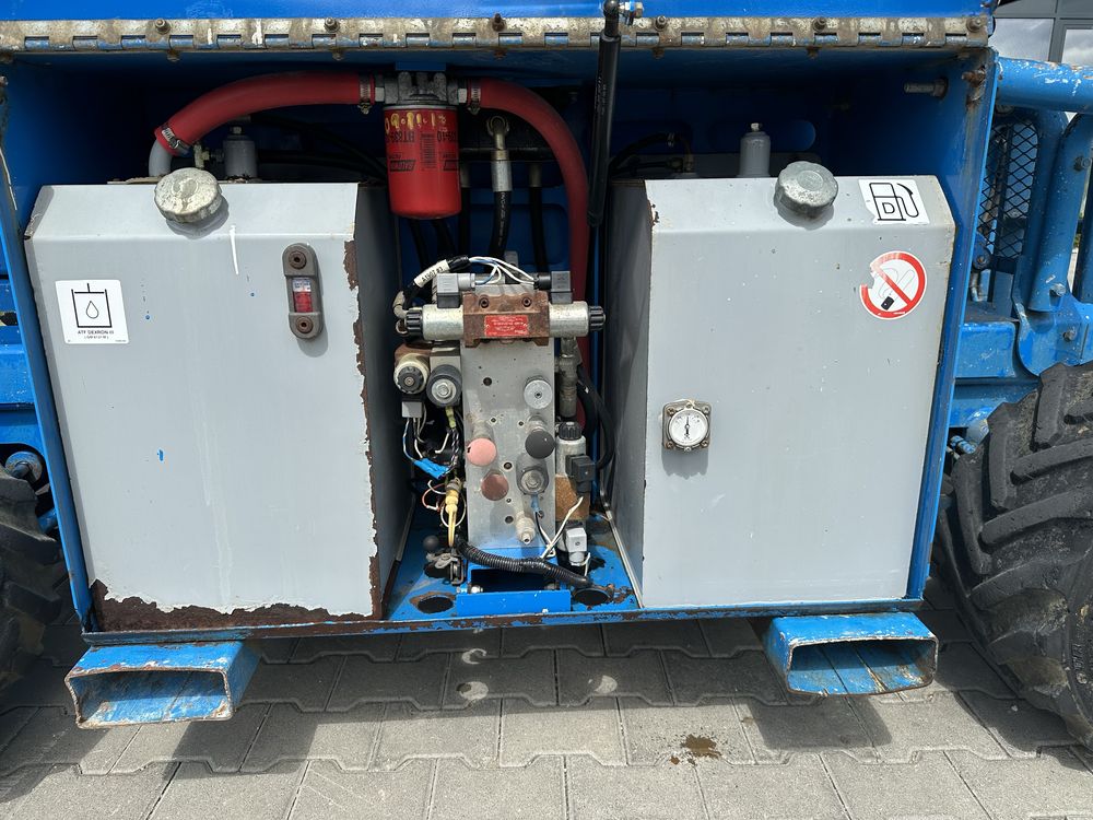 Nacela SkyJack 6832 RT 12 m