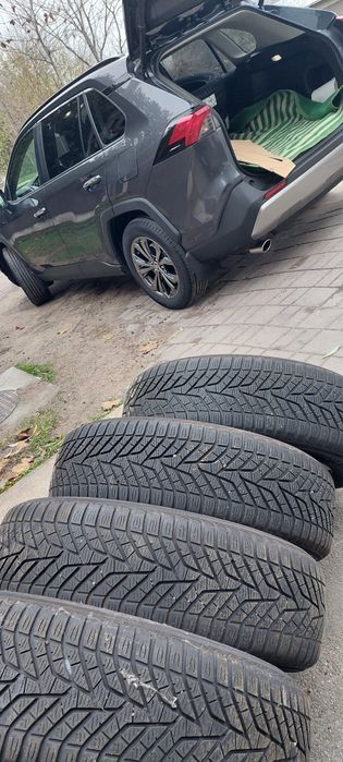 Anvelope Toyota Rav4