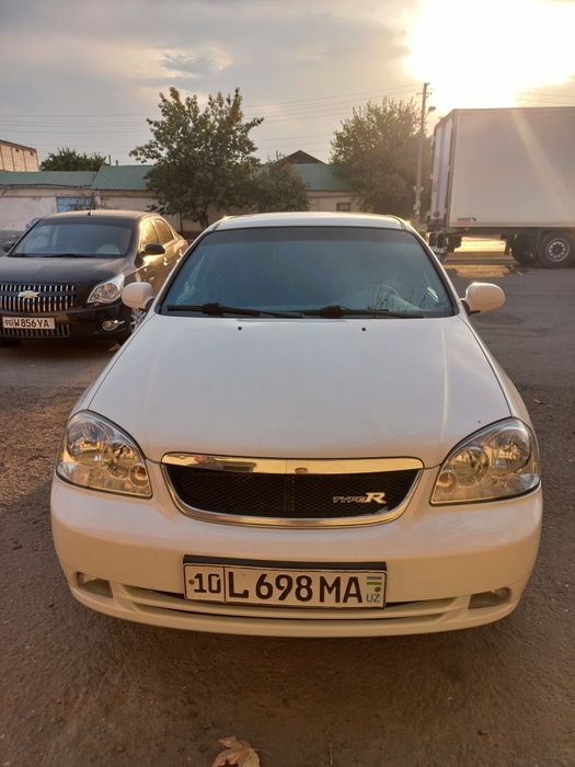 Lasetti 1.8 2 p 2013