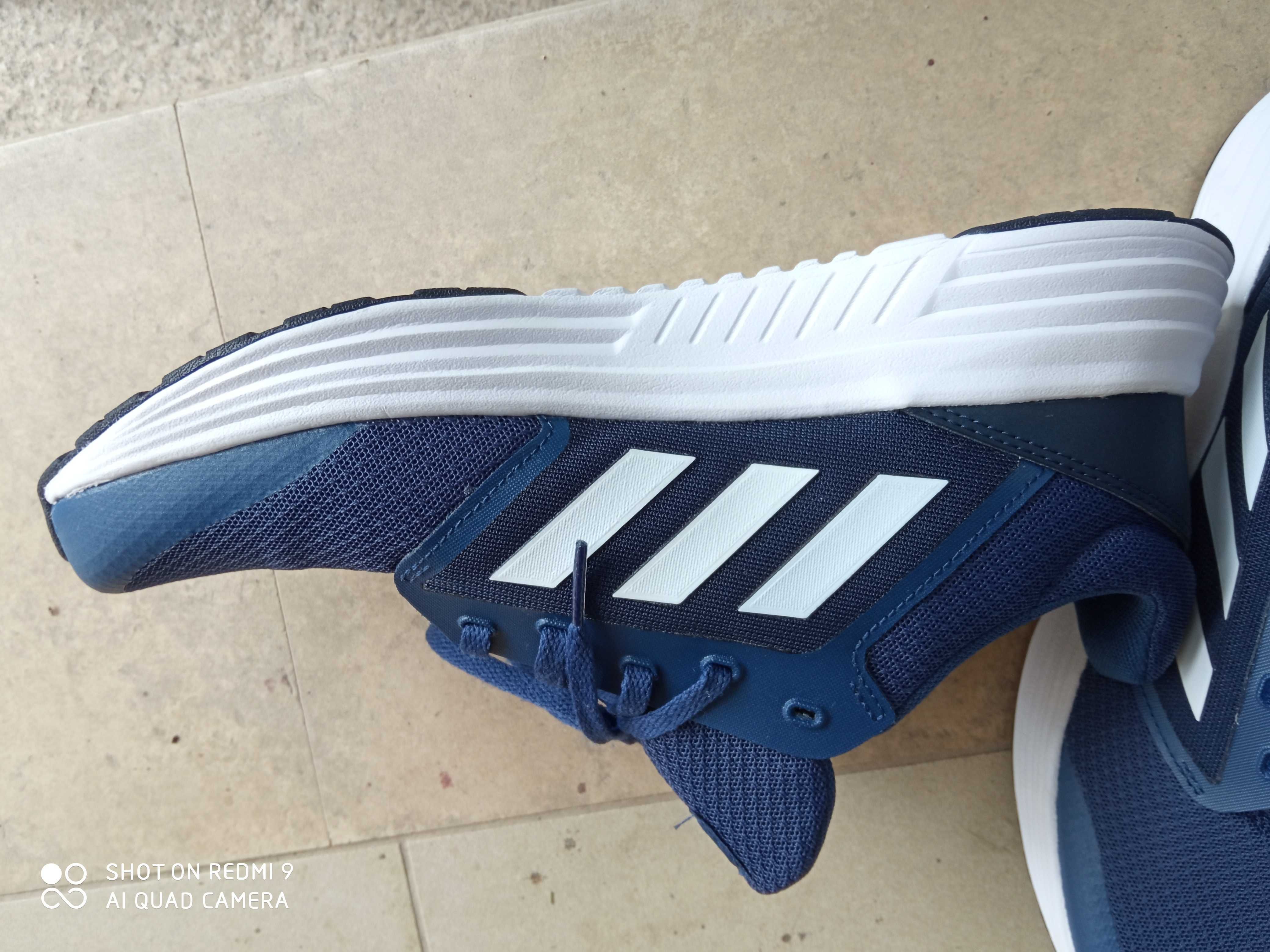 Маратонки Adidas