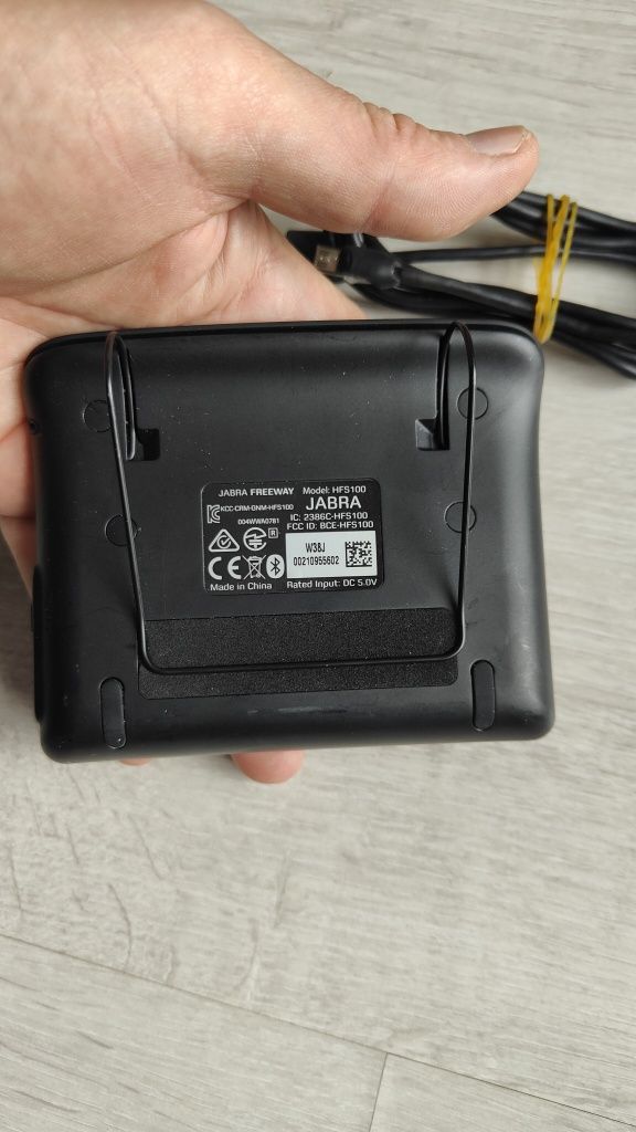 Bluetooth Hands-free JABRA Freeway cu transmitator FM Auto