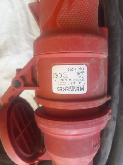 Vând cablu electric trifazic