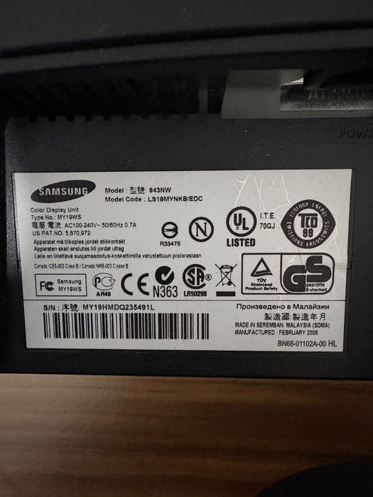 Monitor Samsung model 943NW