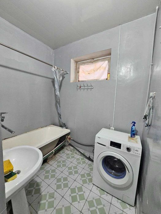 Самарканд шахрида 2 хонали уй сотилади 77 серия