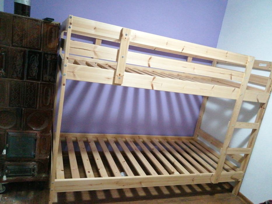 Pătuț etajat pentru 2 copii