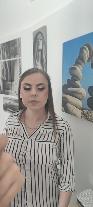 Machiaj profesional și coafat