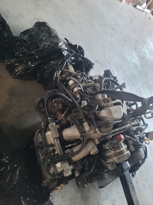 Vând motor subaru forestier 2.5 benzina cod EJ25
