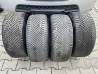 HANKOOK 4SEASON  225/40/18 DOT 2322 8 mm грайфер почетиНОВИ