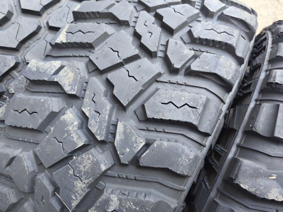 285/70/17" 4бр Cooper discoverer stt pro,dot0423