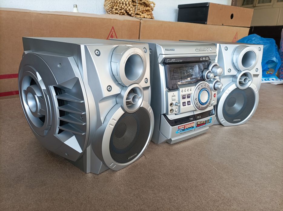 Samsung sentr sotiladi