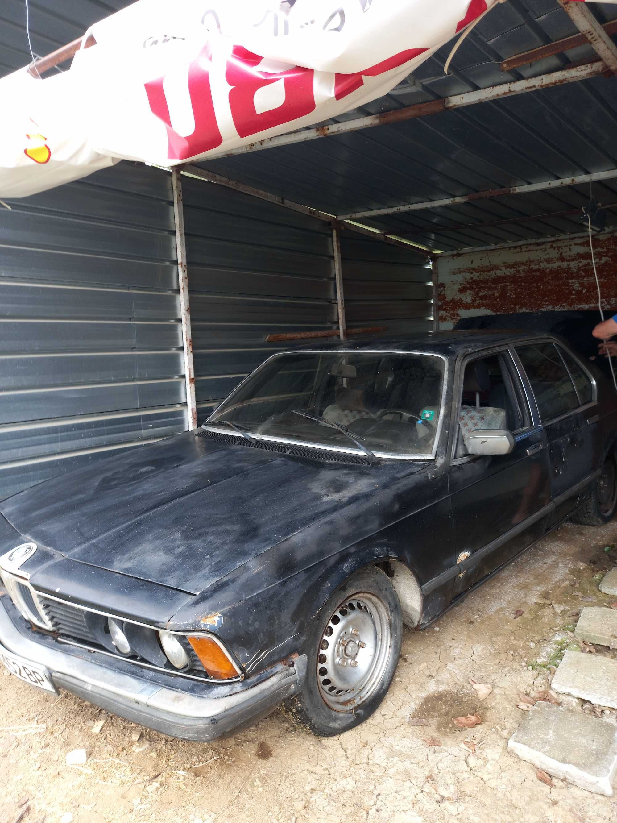 Автомобил BMW 733