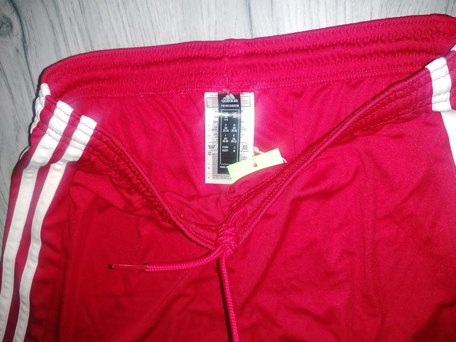 Pantaloni scurți sport Adidas dama xs s