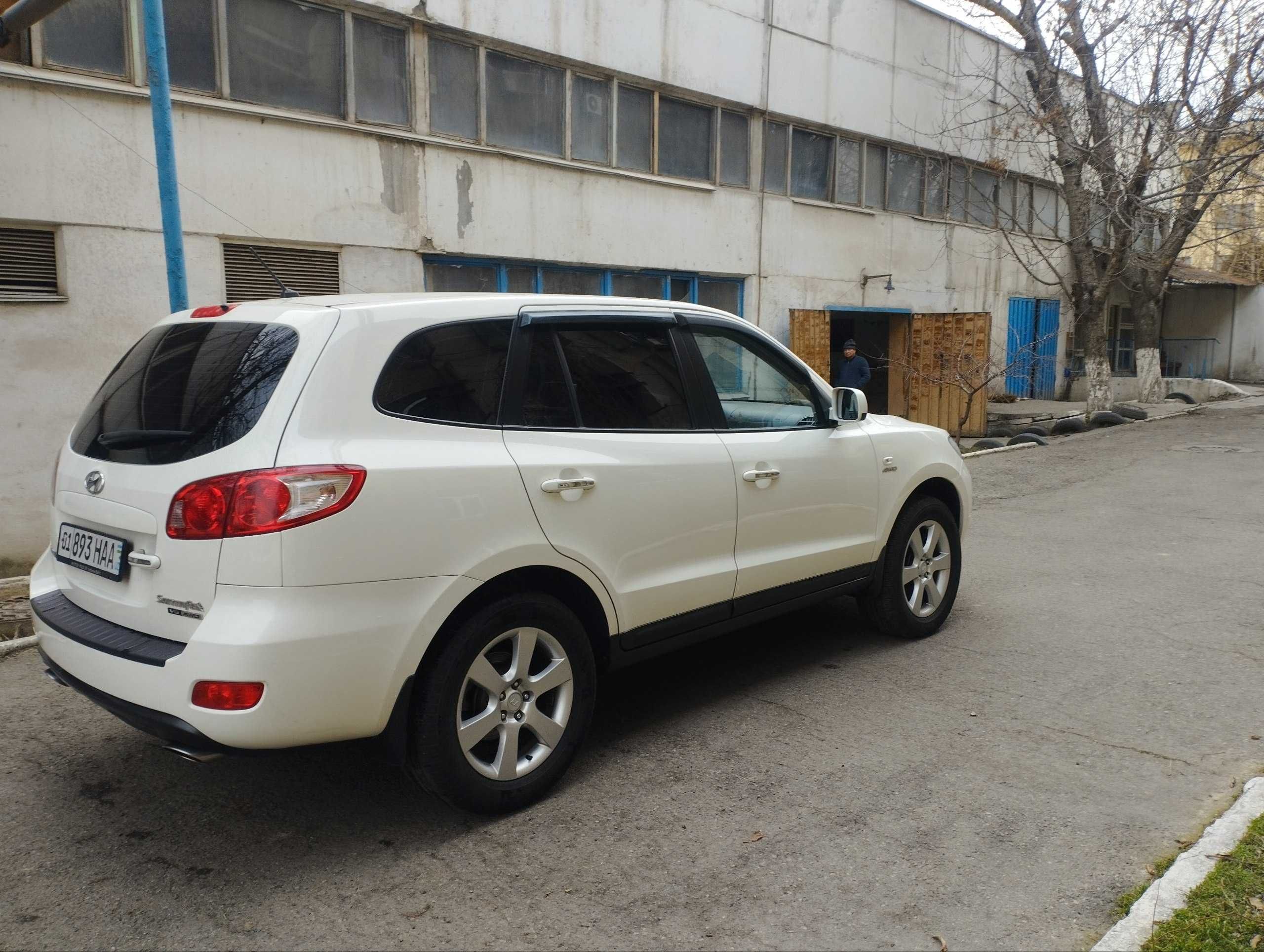 Продается Hundai Santa-Fe