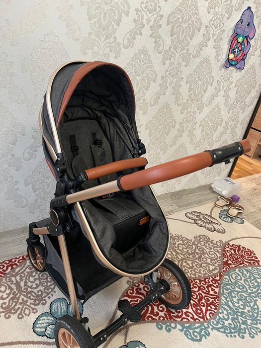 Детская коляска 3 в 1