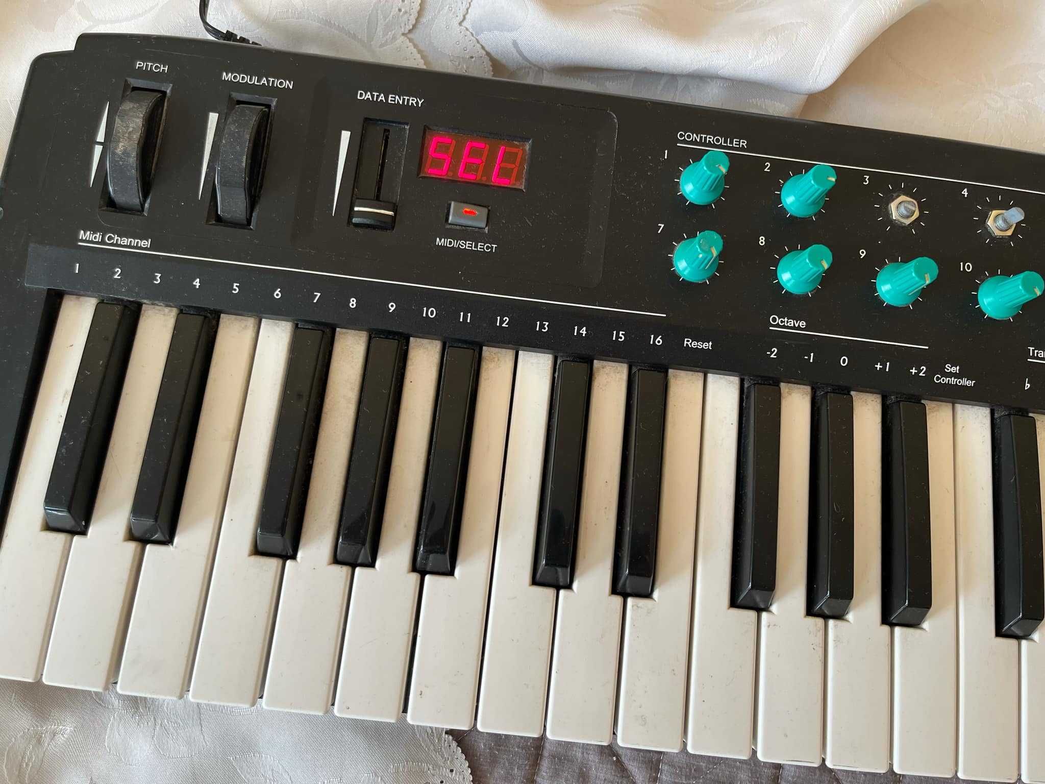Midi controller/ Миди клавиатура