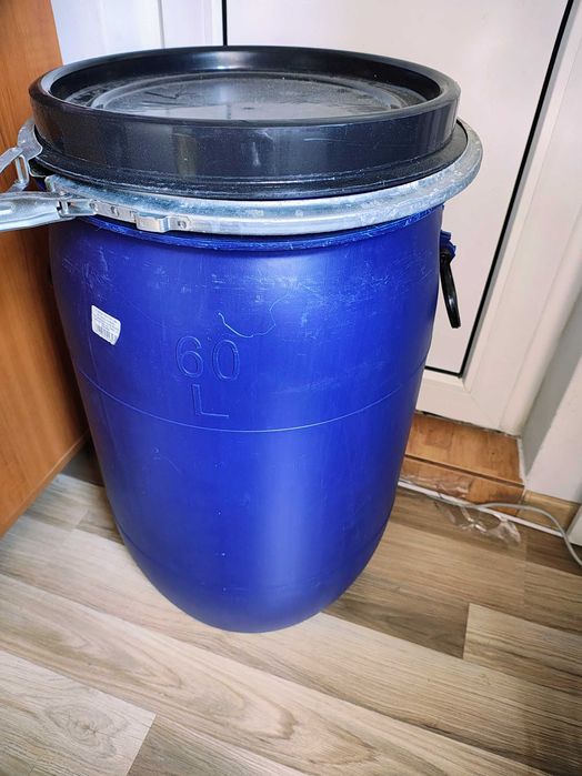 Butoi plastic muraturi