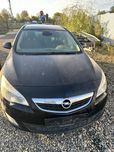 Dezmembrez opel astraj 2011