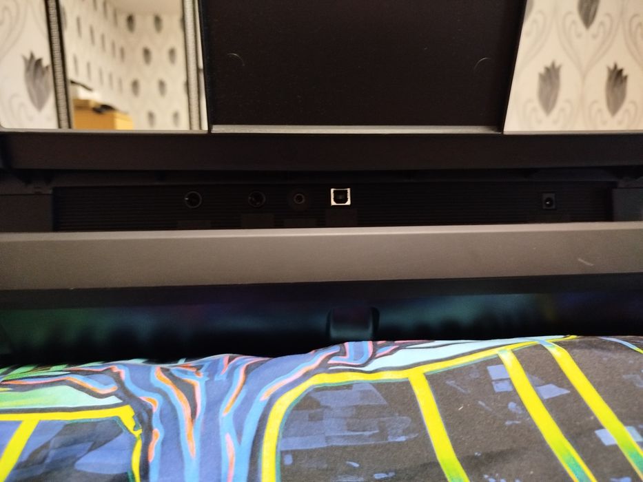 Yamaha PSR E363 синтезатор