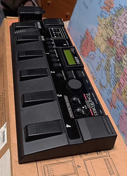 Procesor multiefect Korg AX30G (pentru chitară electrică )