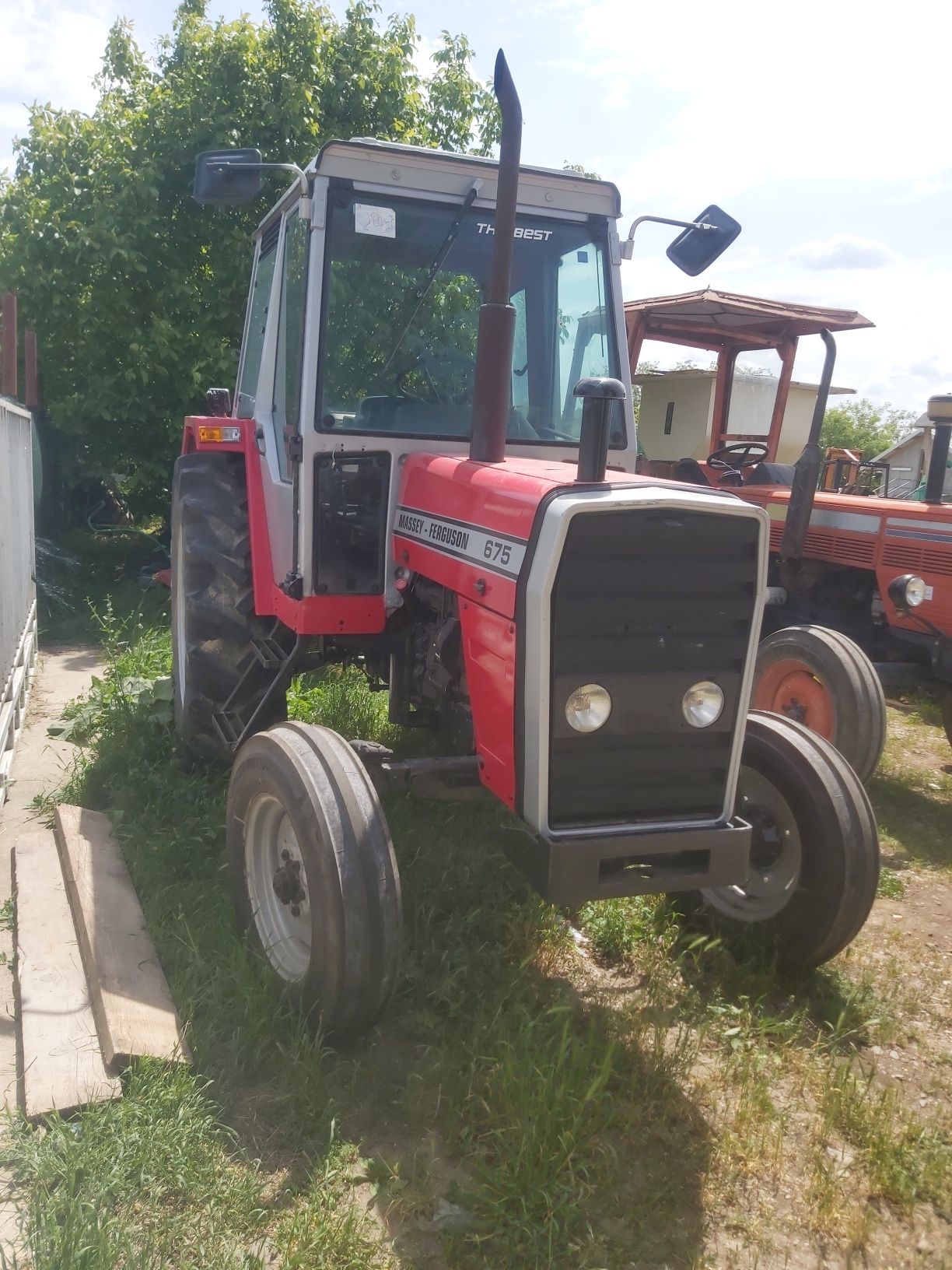 Massey Ferguson 675.