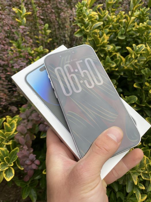iPhone 14 pro 100% baterie