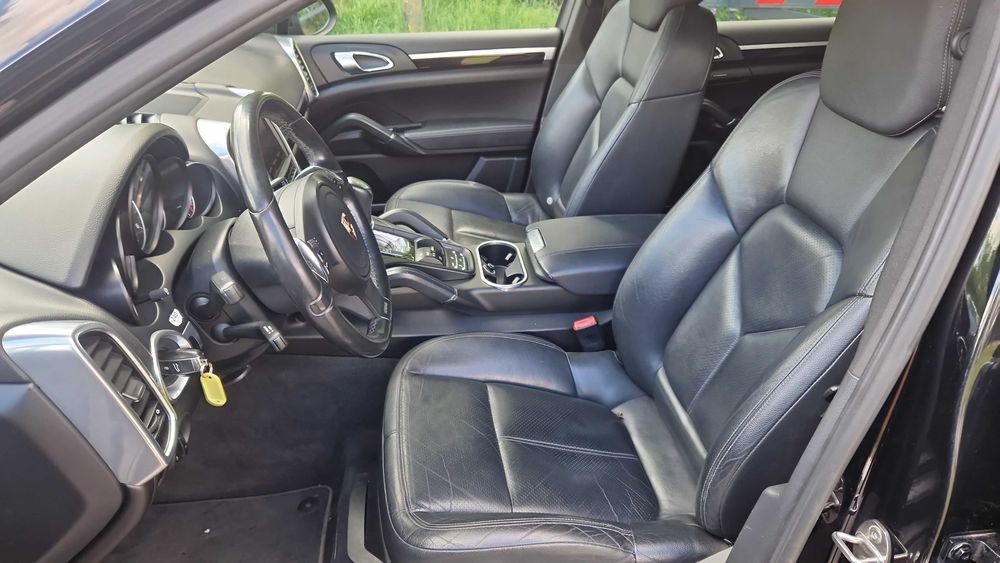 Porsche Cayenne 2011 3.0d 239cp 4x4 automat pret 16490eu neg