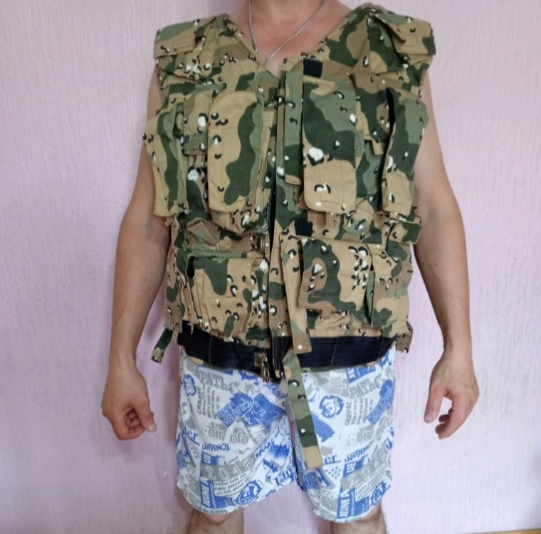 Продам военную жилетку