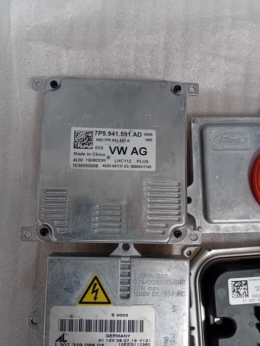 Calculatoare xenon diferite mărci de mașini.