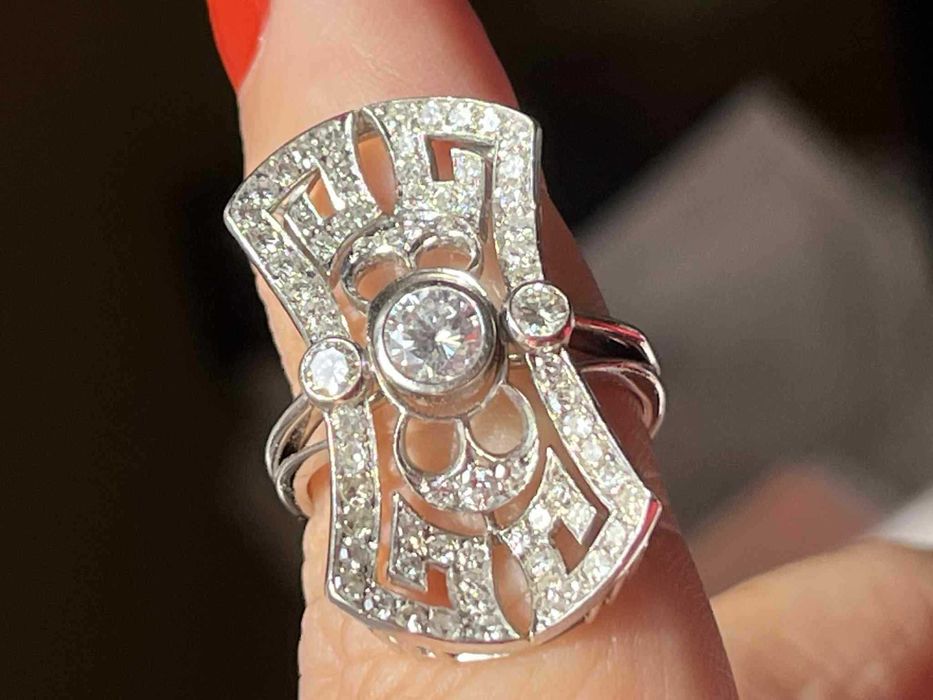 Inel superb ArtDeco din aur alb de 14K si diamante naturale