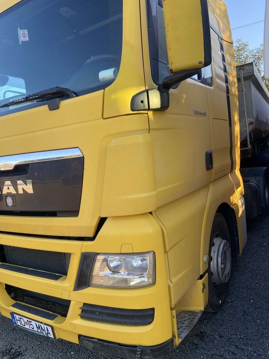 Vand cap tractor si semiremorca