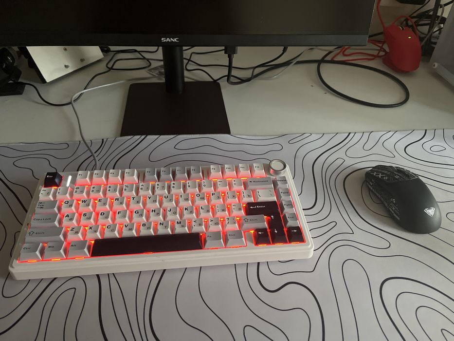 продам клавиатруа мышка коврик