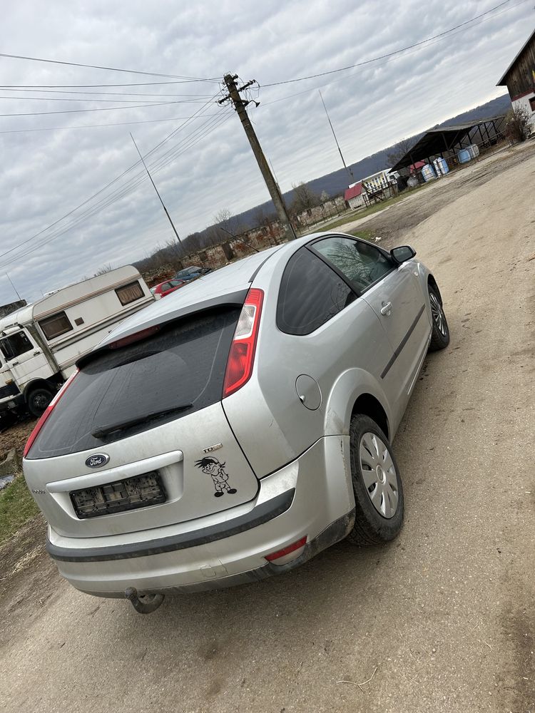 Dezmembrez Ford Focus 2 coupe 1.6TDCI 90hp