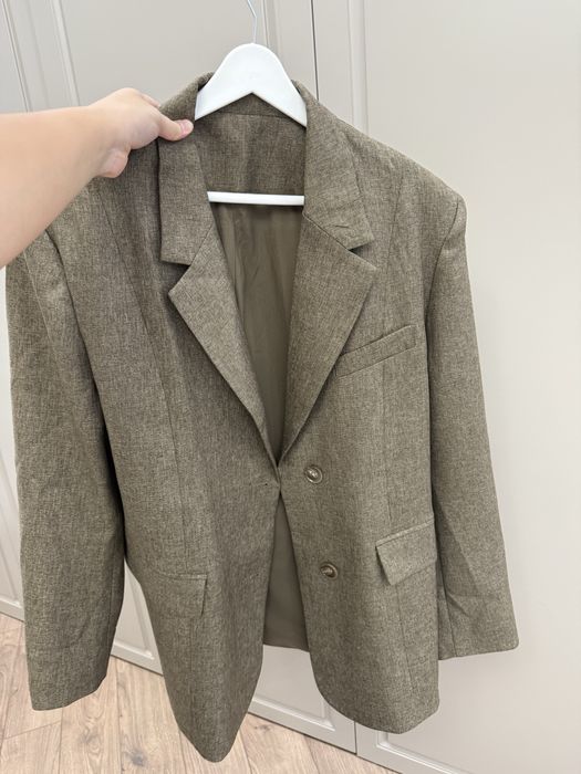 двойка пиджак с брюками палаццо. made in Korea