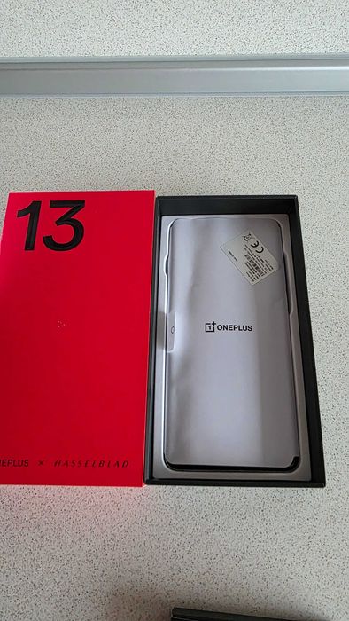 One Plus 13 Midnight Ocean 512gb, в гаранция!