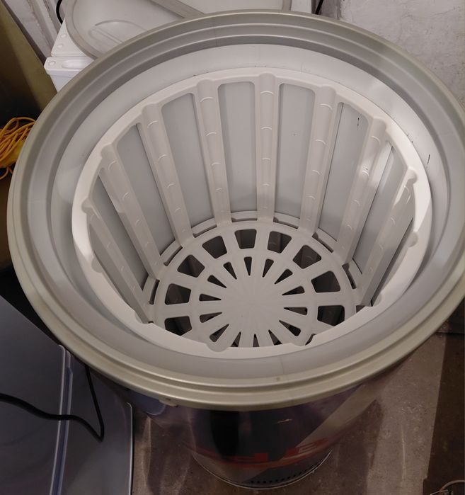 Продам холодильник для напитков