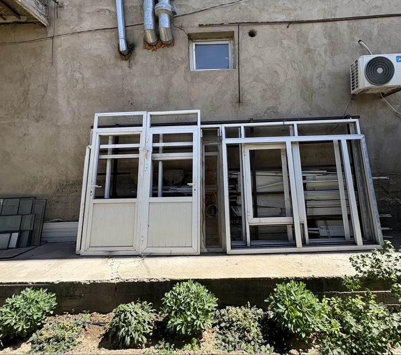 Продам пластиковые окна и двери