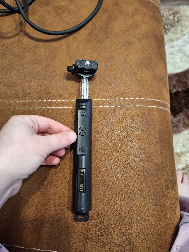 Selfie stick bluetooth