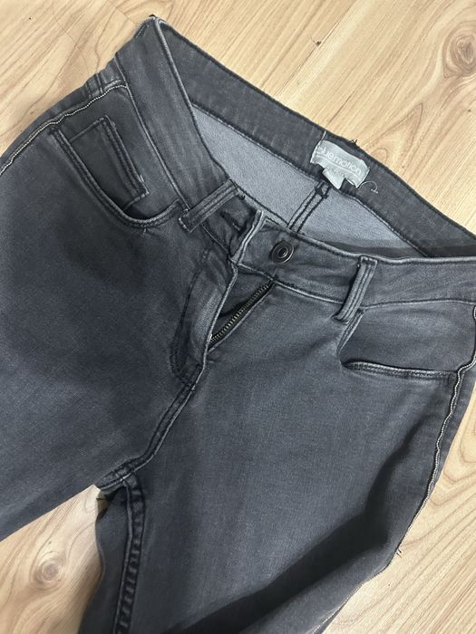 Дамски дънки и панталони