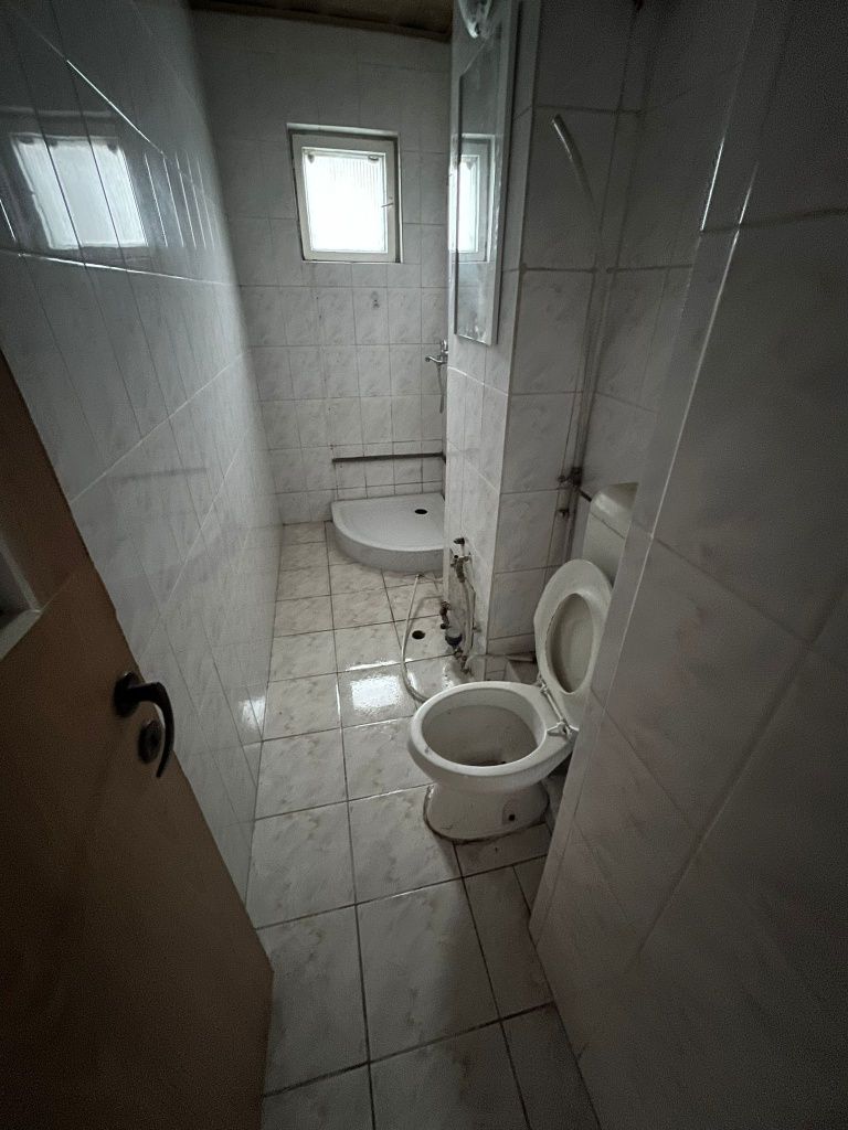 Apartament 3 camere de vanzare