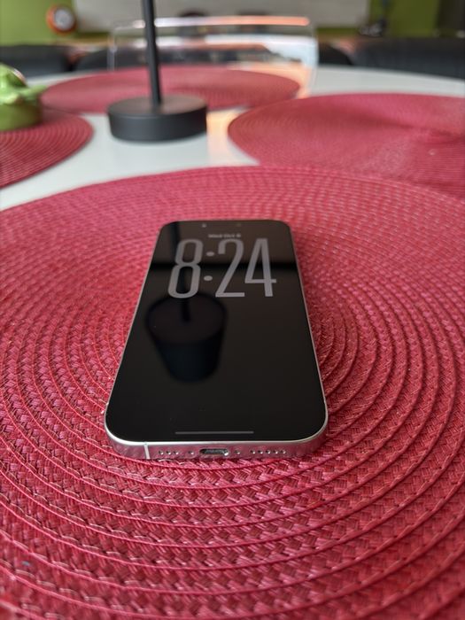 Iphone 16 Pro 512GB Бял
