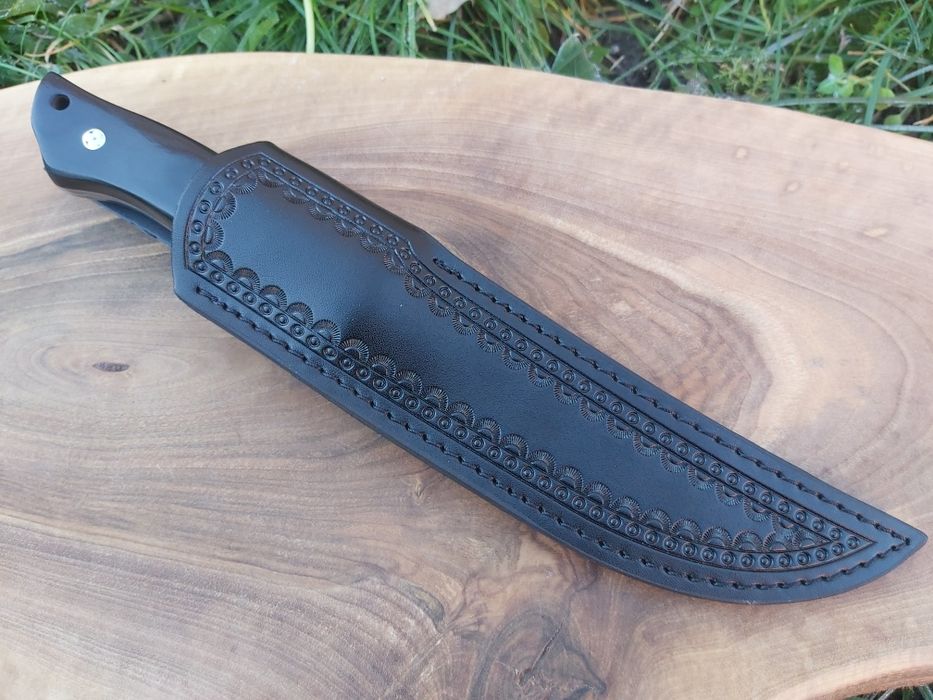 Ловен нож фултанг с кожена кания LN410