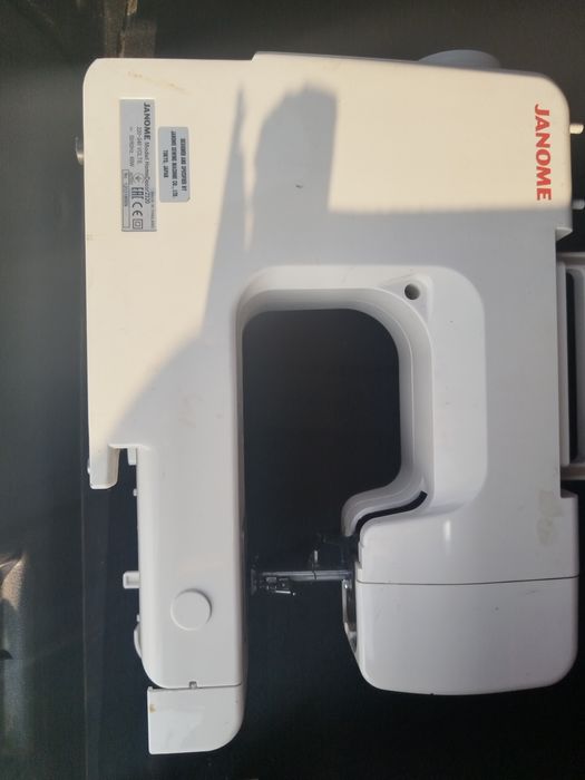 Qo'l tikuv mashinasi