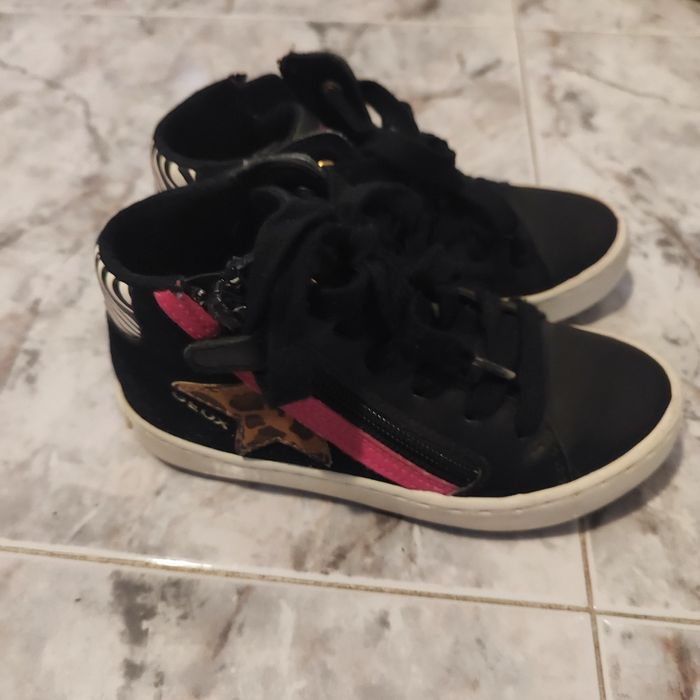 Кецове номер 28 подходящи за момиче