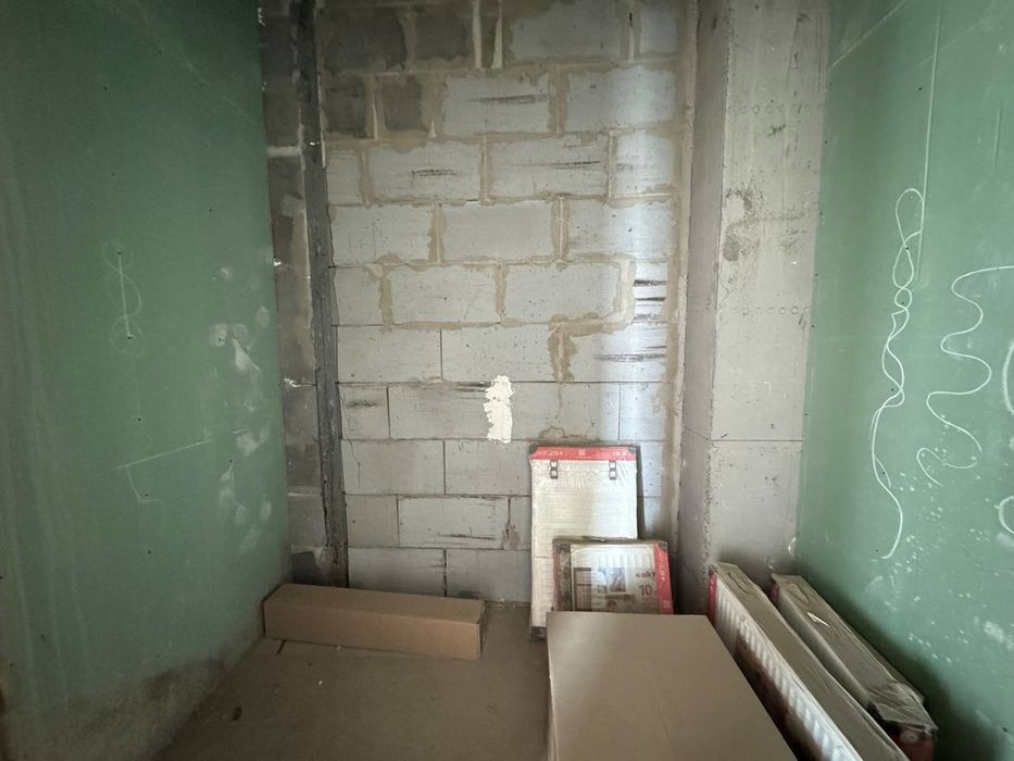 Квартира продается 2/9/12 на жк Parkwood