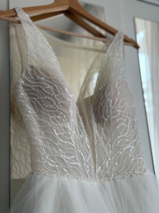 Rochie de mireasă nouă, nepurtată mărimea M predare în București
