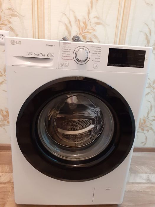 Продам стиральную машину Lgi   новая , связи с переездом