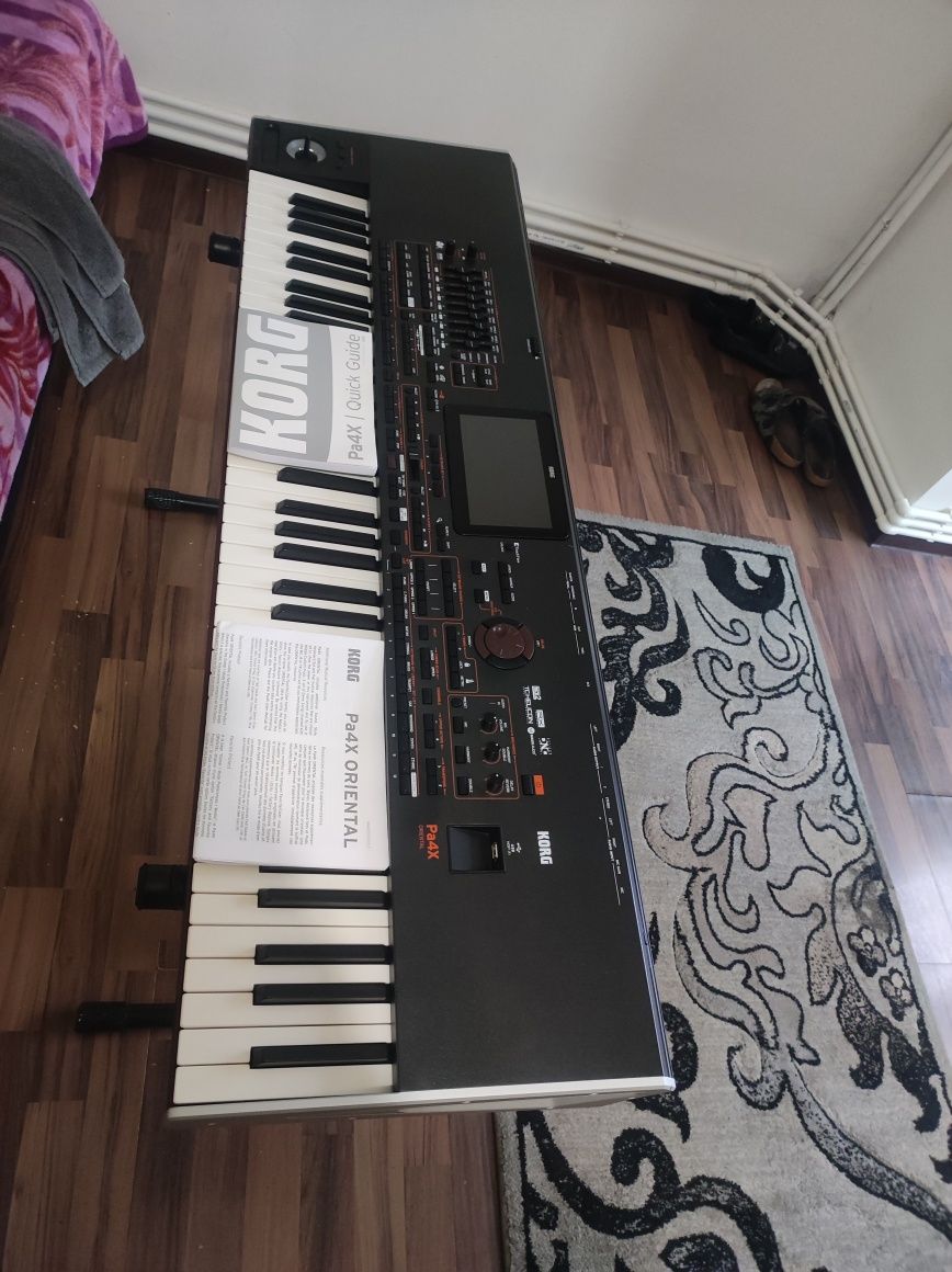 Vand Korg Pa-4X 76 oriental