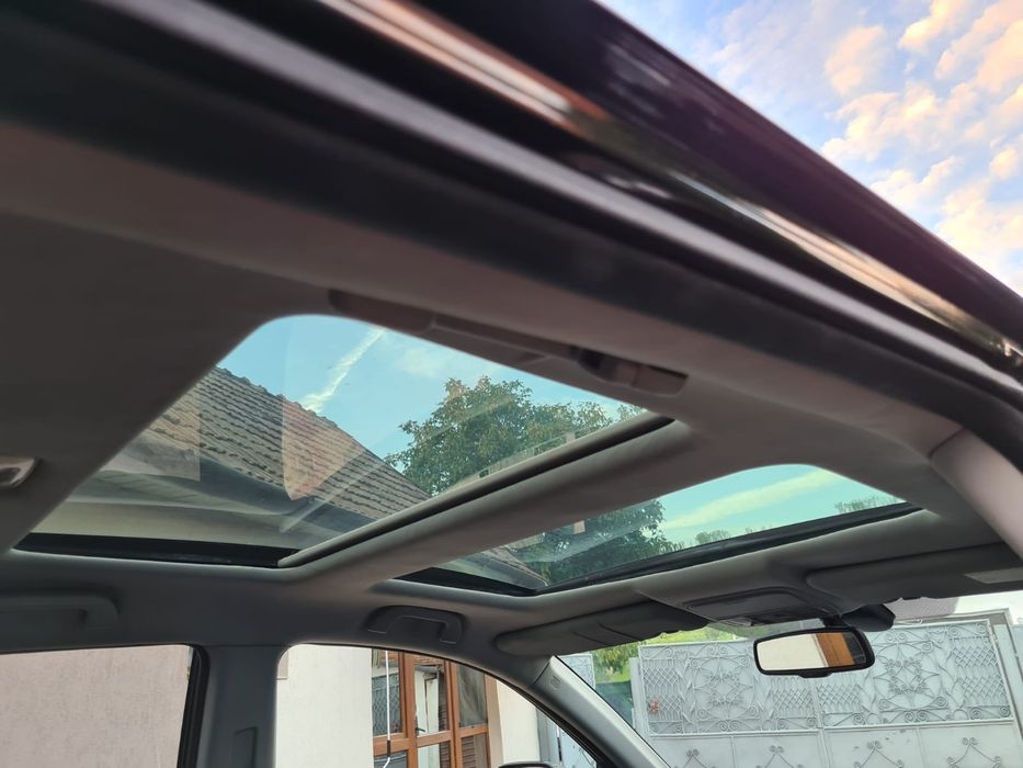 *Vând Honda CR -V 2.2D 4x4/Automat Piele Navi Full